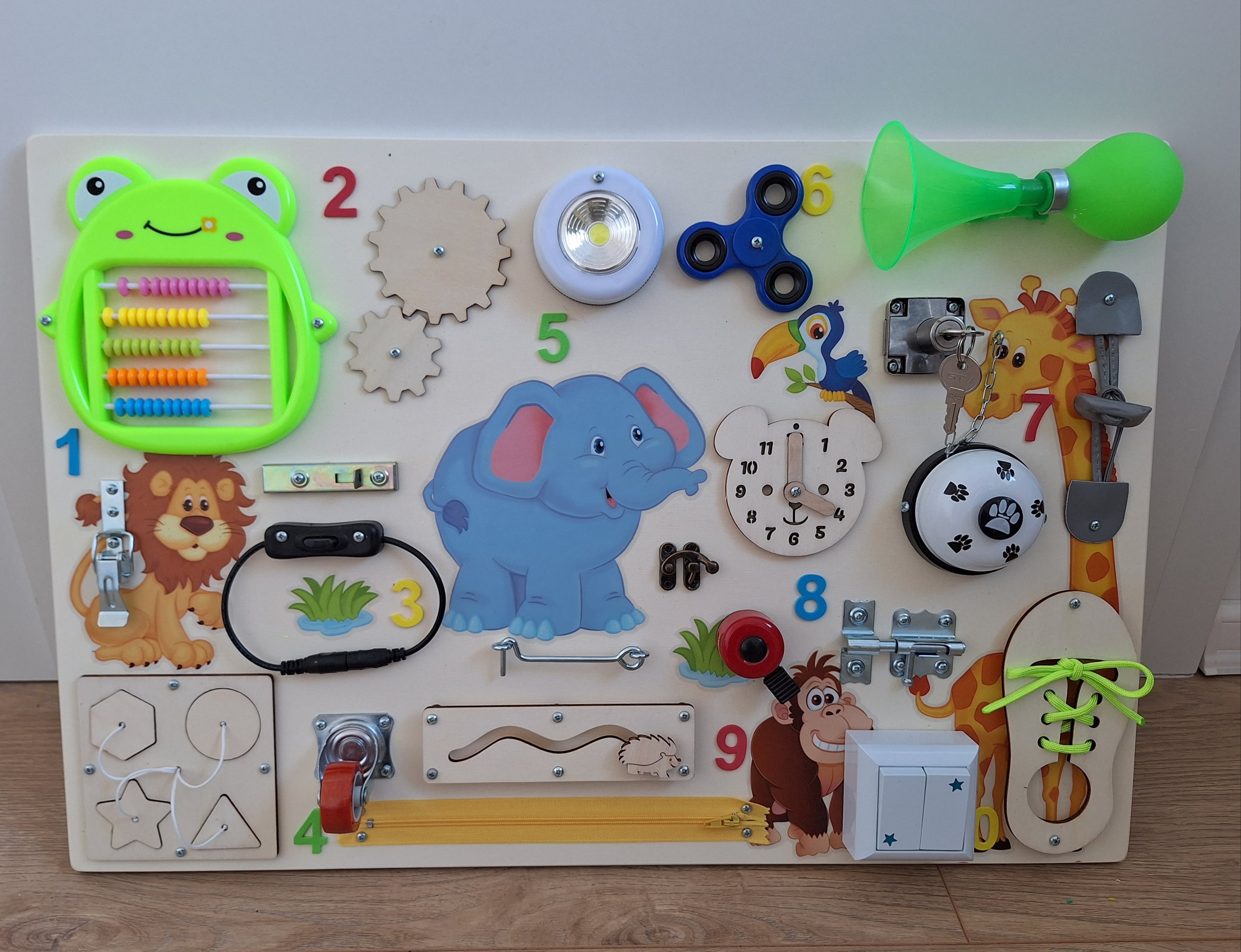 Activity board - Sloník