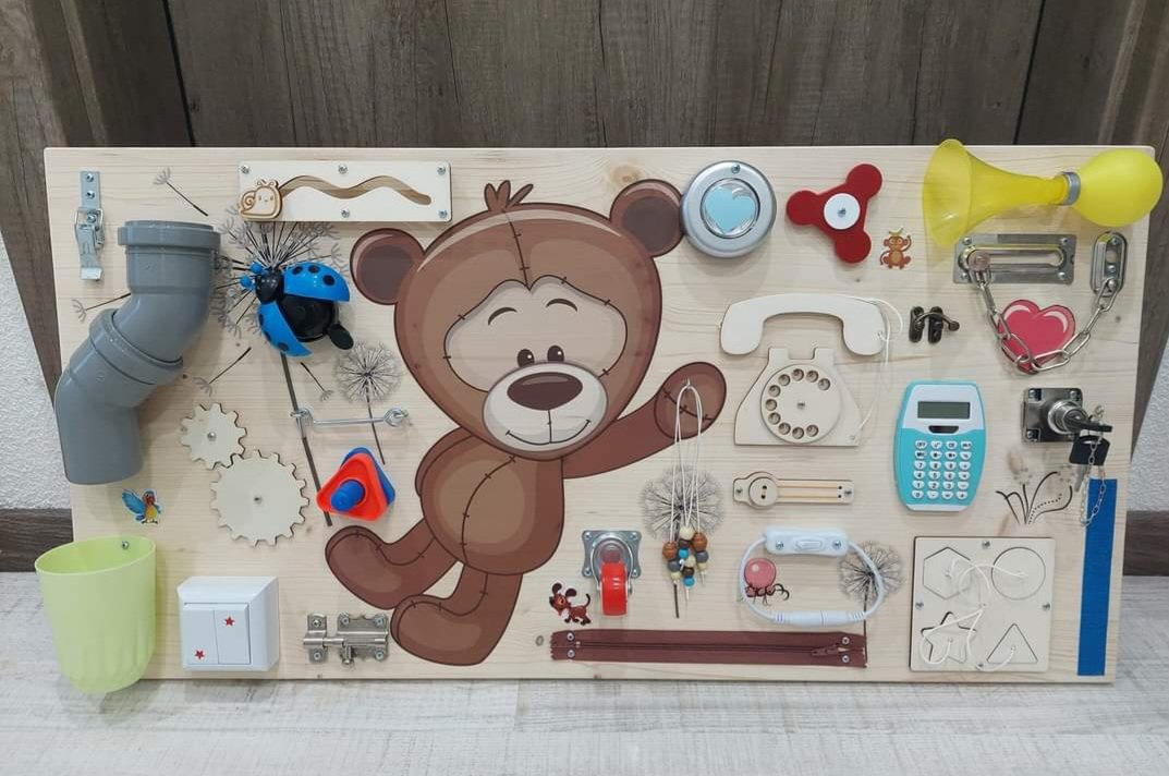 Activity board - Macko Brumm