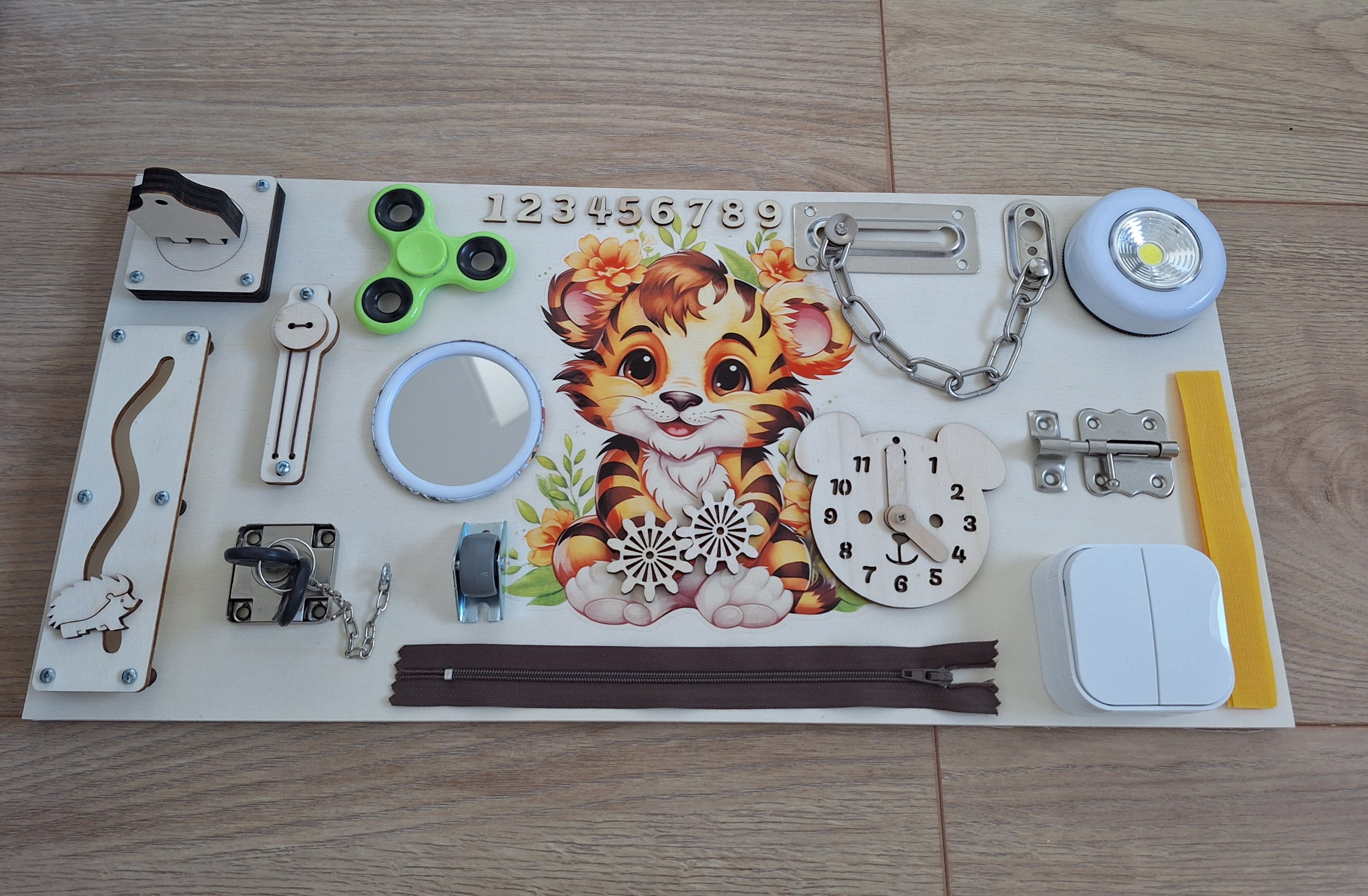 🔥SUPER CENA🔥Activity board - Mini tigrík