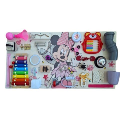 Activity board - Minnie víla